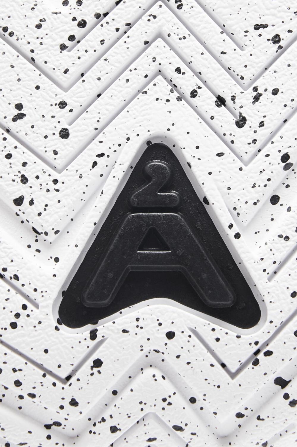 Men Sneakers &amp; Lifestyle | FILA Men's Grant Hill 2 021 BLACK / WHITE / BLACK