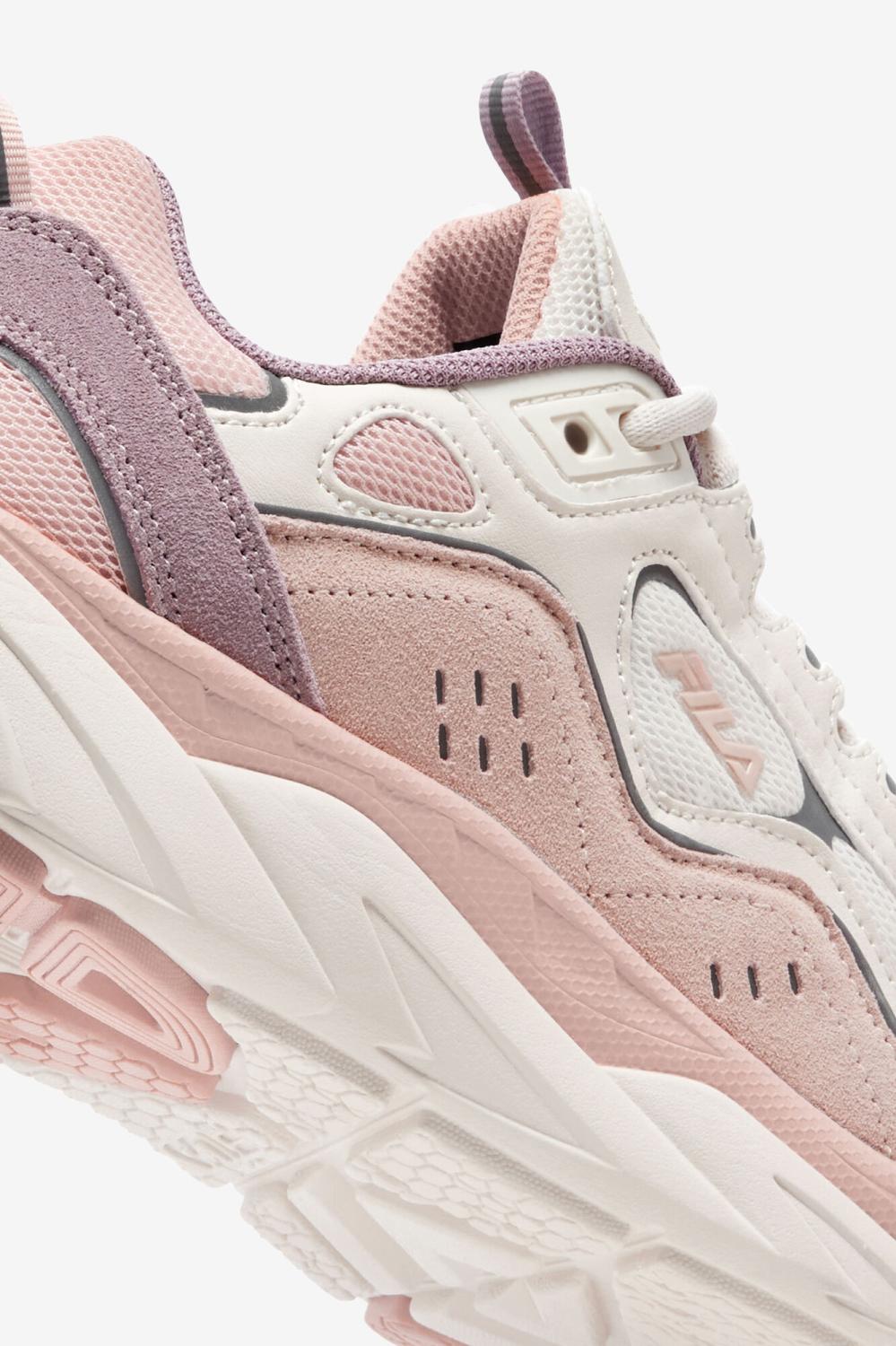 Women Sneakers &amp; Lifestyle | FILA Women's Trigate 152 GARDENIA / PEACH WHIP / ELDERBERRY