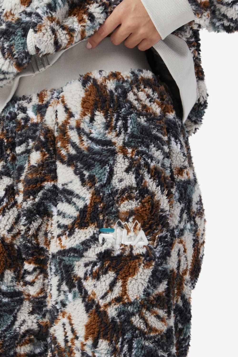 Women Sweatsuits &amp; Tracksuits | FILA Drewe Sherpa Jogger 172 EGRET / STORMY WEATHER / EGRET / DEEP LAKE